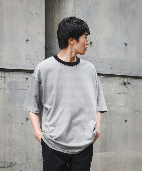 BEAMS（ビームス）の「BEAMS / マイクロ ボーダー Tシャツ（Tシャツ/カットソー・メンズ・ブルー/ブラック・L/XL/M/S）」の2枚目の写真