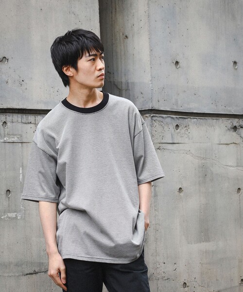 BEAMS（ビームス）の「BEAMS / マイクロ ボーダー Tシャツ（Tシャツ/カットソー・メンズ・ブルー/ブラック・L/XL/M/S）」の4枚目の写真