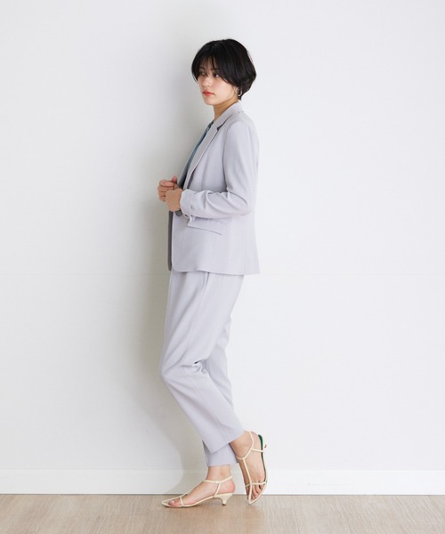 INED CLARO(イネドクラロ)の「【ZOZO限定】洗濯機で洗える!マカロンツイルセットアップスーツ《2点セット》《サマージャケット》《マシンウォッシャブル 》(スーツセット・レディース・ベージュ/ネイビー/グレー・9号/11号)」の7枚目の写真