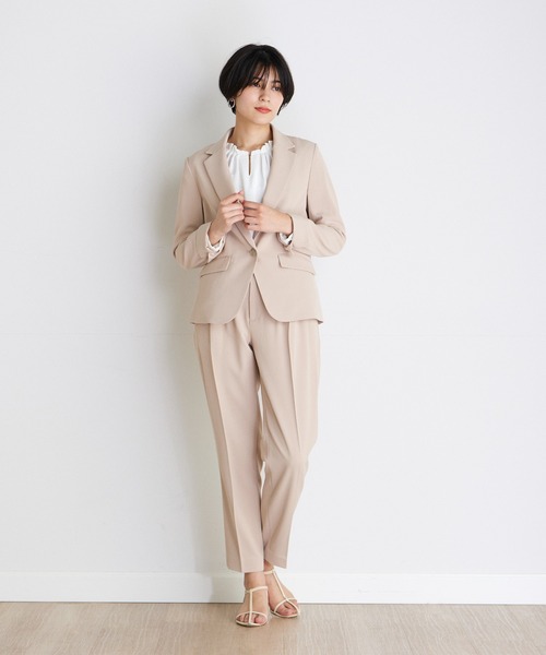 INED CLARO(イネドクラロ)の「【ZOZO限定】洗濯機で洗える!マカロンツイルセットアップスーツ《2点セット》《サマージャケット》《マシンウォッシャブル 》(スーツセット・レディース・ベージュ/ネイビー/グレー・9号/11号)」の15枚目の写真