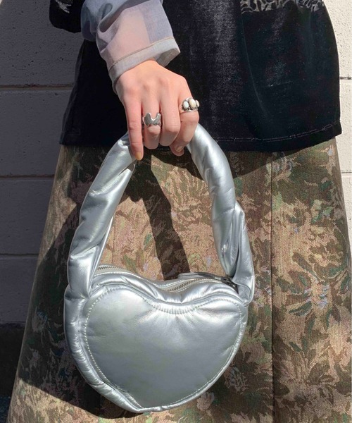 Casselini（キャセリーニ）の「Casselini(キャセリーニ)フラッフィハートバッグ（ハンドバッグ・レディース・レッド/シルバー/ブラック・FREE）」の15枚目の写真