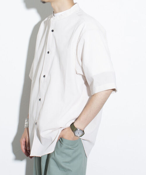 GLOSTER（グロスター）の「【GLOSTER/グロスター】EVALET バンドカラーシャツ 日本製（シャツ/ブラウス・メンズ・オリーブ/ライトブルー/キナリ/ネイビー・M/L/S）」の2枚目の写真