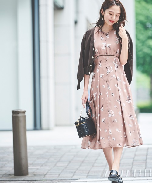 【未使用タグ付き】 LAISSE PASSE レッセパッセ 花ワンピース　38 LAISSE PASSE（ワンピース）のフリマアイテム一覧