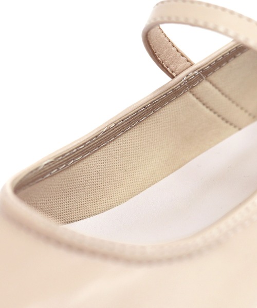 RiiiKa（リーカ）の「【RiiiKa/リーカ】ヒールストラップパンプス（パンプス・レディース・キャメル/ベージュ/ブラック・S/M/L/LL）」の15枚目の写真