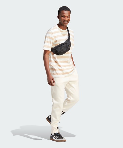 adidas（アディダス）の「STRIPED TEE / アディダスオリジナルス
