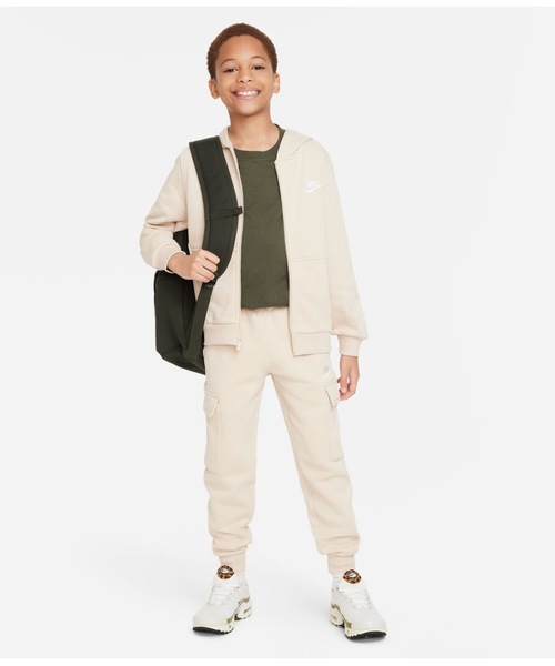 NIKE（ナイキ）の「ナイキ クラブ フリース ジュニア フレンチ テリー フルジップ パーカー / Nike Club Fleece Big Kids' French Terry Full-Zip Hoodie ＜130-170cm 展開＞（パーカー・キッズ・ブラック/ブラウン系その他2/グレー系その他/サーモンピンク/エメラルド/ブルー系その他2・160/170/130/140/150）」の12枚目の写真