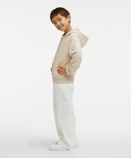 NIKE（ナイキ）の「ナイキ クラブ フリース ジュニア フレンチ テリー フルジップ パーカー / Nike Club Fleece Big Kids' French Terry Full-Zip Hoodie ＜130-170cm 展開＞（パーカー・キッズ・ブラック/ブラウン系その他2/グレー系その他/サーモンピンク/エメラルド/ブルー系その他2・160/170/130/140/150）」の21枚目の写真