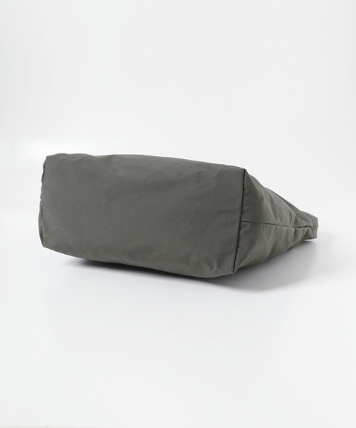 STANDARD SUPPLY(スタンダードサプライ)の「『別注』STANDARD SUPPLY×DOORS 20th 2way TOTE(トートバッグ・メンズ・グリーン系その他・ONE)」の4枚目の写真