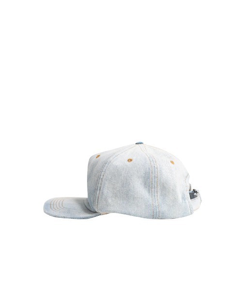 off white(オフホワイト)の「ARROW COLORED BASEBALL CAP(キャップ・メンズ・グレー・ONE SIZE)」の2枚目の写真