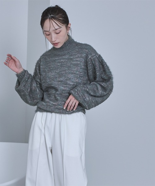 miette(ミエット)の「シャギーミックスヤーンボリュームスリーブニット(ニット/セーター・レディース・ネイビー/グレー/レッド/マルチ・FREE)」の5枚目の写真