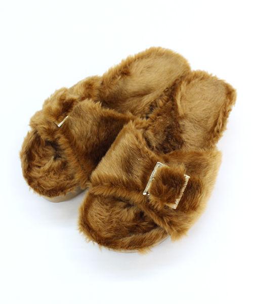 Kastane（カスタネ）の「厚底ファーサンダル（サンダル・レディース・ベージュ/ブラック/ブラウン・37/38/36）」の4枚目の写真