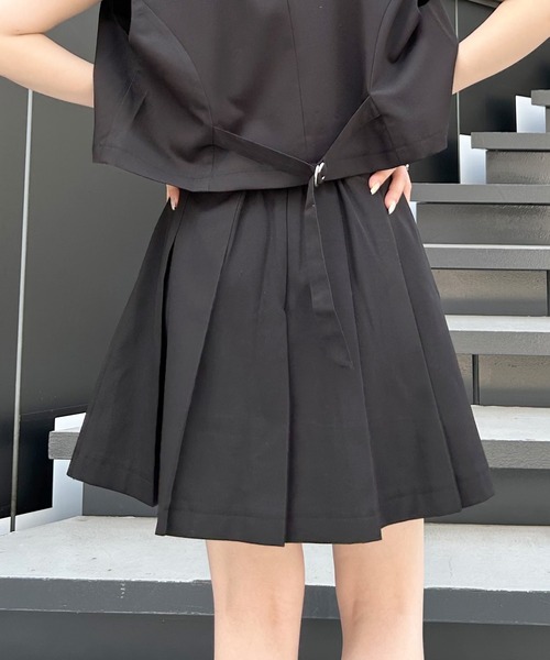 INGNI(イング)の「サイドベルトプリーツ/スカパン(セットアップ対応)(その他パンツ・レディース・ブラウン系その他2/ブラック/グレー・FREE)」の4枚目の写真