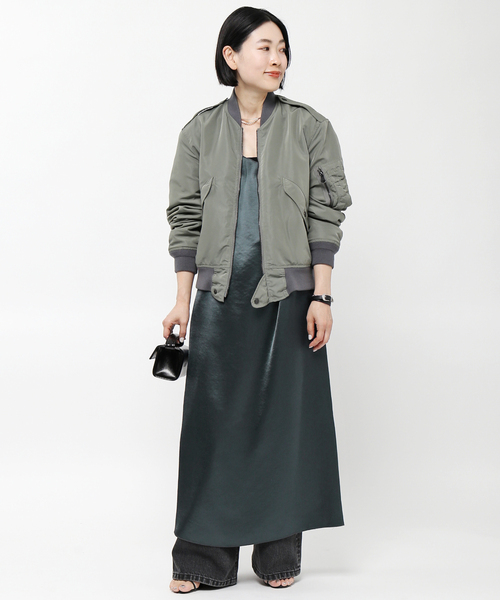 AP STUDIO(エーピーストゥディオ)の「SATIN LAYERED ONEPIECE(ワンピース・レディース・ネイビー/アイボリー・FREE)」の7枚目の写真