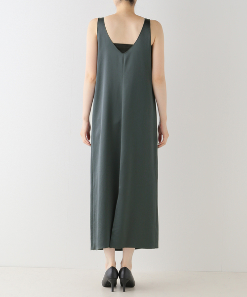 AP STUDIO(エーピーストゥディオ)の「SATIN LAYERED ONEPIECE(ワンピース・レディース・ネイビー/アイボリー・FREE)」の16枚目の写真