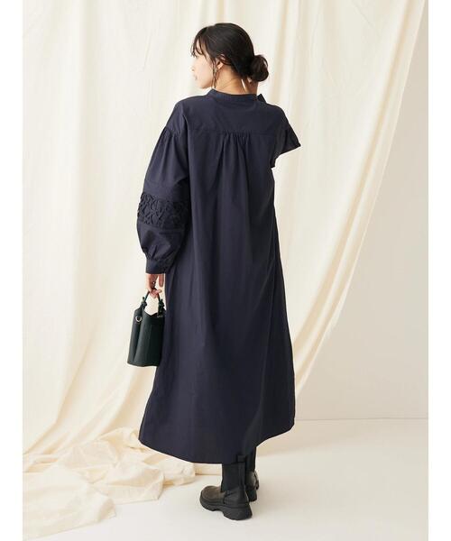 CRAFT STANDARD BOUTIQUE(クラフトスタンダードブティック)の「袖レース使いワンピース(ワンピース・レディース・ダークネイビー/モカ・FREE)」の17枚目の写真
