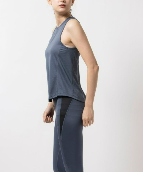 Reebok（リーボック）の「ランニング スピードウィック タンクトップ /  Running Speedwick Tank（タンクトップ・レディース・ホワイト/ブルーグレー/ブラック/ブルー系その他・MEDIUM/XX-LARGE/SMALL/LARGE/X-LARGE/X-SMALL）」の4枚目の写真