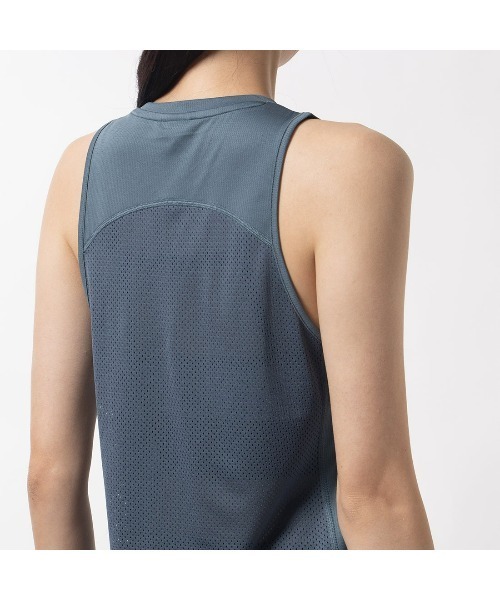 Reebok（リーボック）の「ランニング スピードウィック タンクトップ /  Running Speedwick Tank（タンクトップ・レディース・ホワイト/ブルーグレー/ブラック/ブルー系その他・MEDIUM/XX-LARGE/SMALL/LARGE/X-LARGE/X-SMALL）」の16枚目の写真