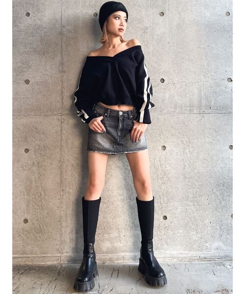 GYDA（ジェイダ）の「Vネック2ラインショートニットトップス（ニット/セーター・レディース・ブラック/オフホワイト/チャコールグレー・FREE）」の18枚目の写真