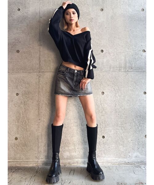 GYDA（ジェイダ）の「Vネック2ラインショートニットトップス（ニット/セーター・レディース・ブラック/オフホワイト/チャコールグレー・FREE）」の21枚目の写真