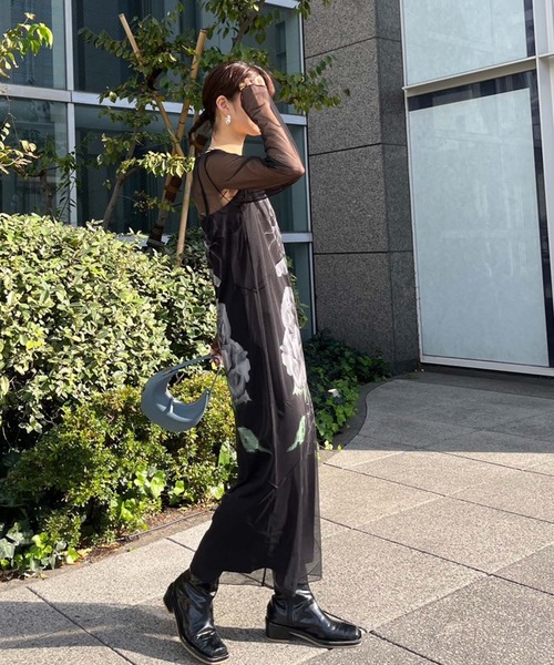 Ameri（アメリ）の「UND SKETCH FLOWER SKIN DRESS（ワンピース・レディース・ブラック/ベージュ・MEDIUM/SMALL）」の7枚目の写真
