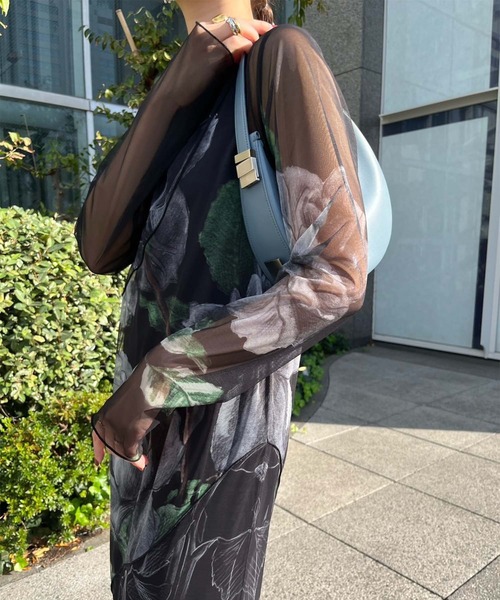 Ameri（アメリ）の「UND SKETCH FLOWER SKIN DRESS（ワンピース・レディース・ブラック/ベージュ・MEDIUM/SMALL）」の8枚目の写真