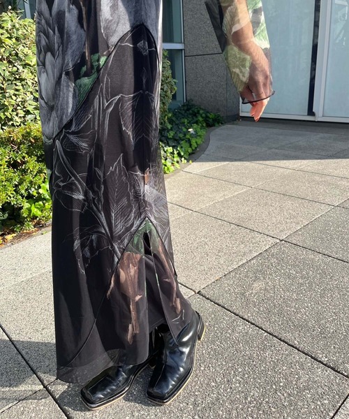 Ameri（アメリ）の「UND SKETCH FLOWER SKIN DRESS（ワンピース・レディース・ブラック/ベージュ・MEDIUM/SMALL）」の11枚目の写真