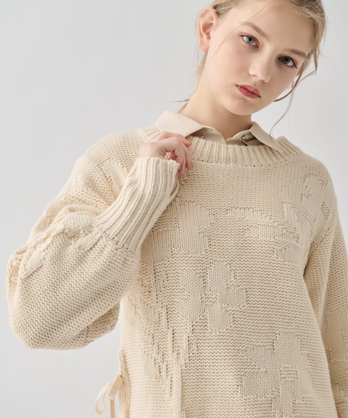 idem(イデム)の「flower poco poco jacquard knit/サイドリボン花柄ジャガードニット(ニット/セーター・レディース・ミント/アイボリー・FREE)」の3枚目の写真