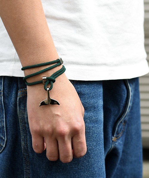 Fun & Daily(ファンアンドデイリー)の「F&D : ドルフィンテールコードブレスレット(ブレスレット・メンズ・ブラック/グリーン/レッド/ワインレッド・FREE)」の6枚目の写真