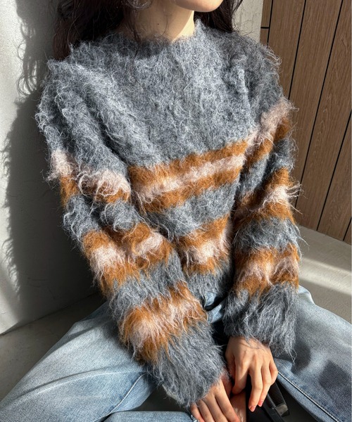 feepur（フェピュール）の「【ハンドウォッシャブル】シャギーボーダーショートニット（ニット/セーター・レディース・オフホワイト/グレー・MEDIUM）」の8枚目の写真