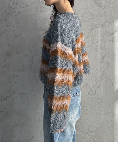 feepur（フェピュール）の「【ハンドウォッシャブル】シャギーボーダーショートニット（ニット/セーター・レディース・オフホワイト/グレー・MEDIUM）」の5枚目の写真