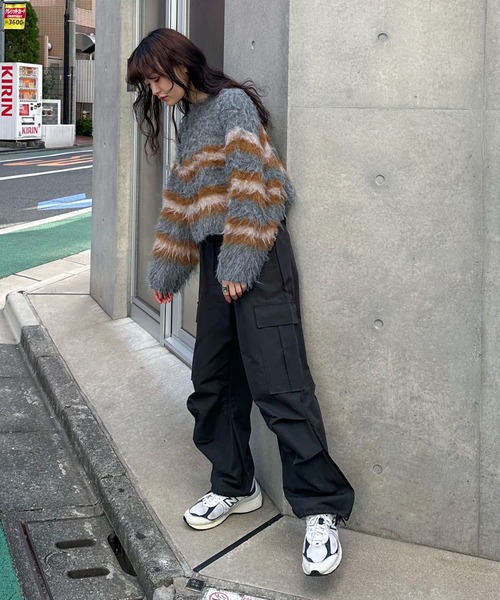 feepur（フェピュール）の「【ハンドウォッシャブル】シャギーボーダーショートニット（ニット/セーター・レディース・オフホワイト/グレー・MEDIUM）」の14枚目の写真