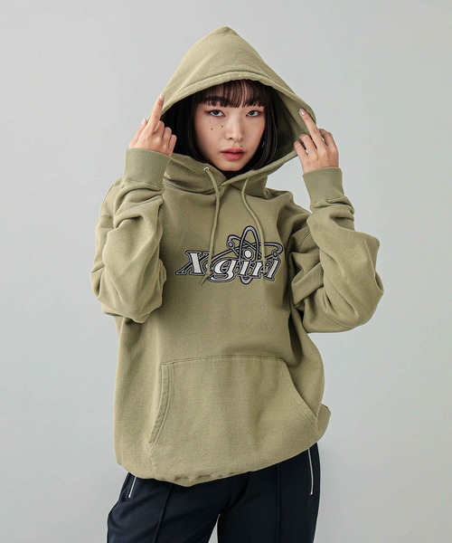 X-girl（エックスガール）の「CHEMICAL SYMBOL LOGO EMBROIDERY SWEAT HOODIE（パーカー・レディース・ブラック/アッシュ/オリーブ・XL/L/S/M）」の17枚目の写真