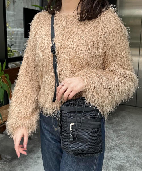 オフショルダーカラーブロックシアーメッシュフェイクツーピースクロップトップTシャツ