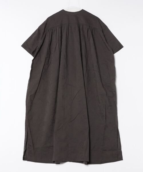 チチカカ(チチカカ)の「Rico ペイズリー総柄刺繍ワンピース(シャツワンピース・レディース・チャコールグレー/グリーン/ホワイト・FREE)」の21枚目の写真