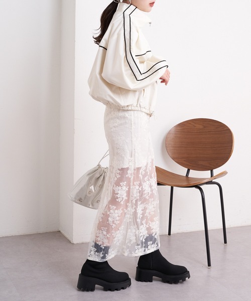 Chico（チコ）の「【2024SS】シアーフラワータイトロングスカート（スカート・レディース・ブラック/ホワイト/ライトグレー・FREE）」の9枚目の写真