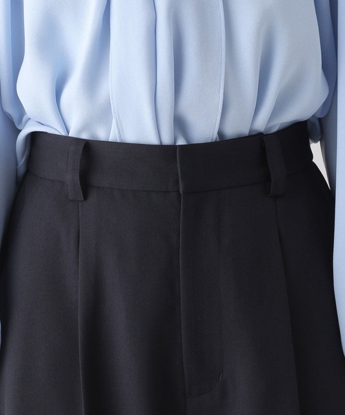 LEPSIM（レプシィム）の「【入卒式／セレモニー】タックストレートワイドパンツ　994026（スラックス・レディース・ダークネイビー/グレイッシュベージュ/ライトグリーン・MEDIUM/LARGE）」の21枚目の写真