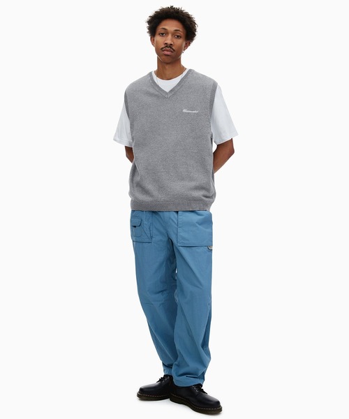 thisisneverthat（ディスイズネバーザット）の「Script Logo Knit Vest（ベスト・メンズ・アイボリー/グレー・S/M/L/XL）」の5枚目の写真