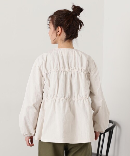 N.（N. Natural Beauty Basic）（エヌエヌナチュラルビューティーベーシック）の「◆ミニリップストップシャーリングブルゾン（ブルゾン・レディース・チャコールグレー/オフホワイト・MEDIUM）」の7枚目の写真