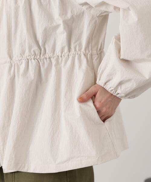 N.（N. Natural Beauty Basic）（エヌエヌナチュラルビューティーベーシック）の「◆ミニリップストップシャーリングブルゾン（ブルゾン・レディース・チャコールグレー/オフホワイト・MEDIUM）」の4枚目の写真