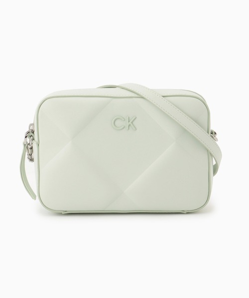 Calvin Klein(カルバン・クライン)の「キルトカメラバッグ(ボディバッグ/ウエストポーチ・レディース・ブラック/ライトグリーン・FREE)」の8枚目の写真