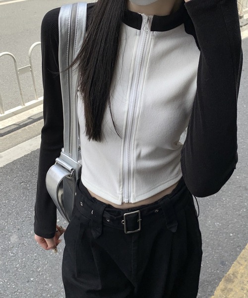 LYEON(リヨン)の「ラグランリブロンT/ジップラグラン配色トップス(Tシャツ/カットソー・レディース・ブラック/オフホワイト・FREE)」の9枚目の写真