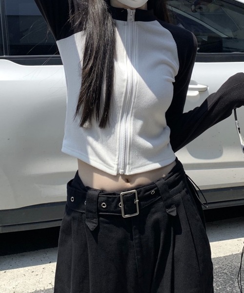 LYEON(リヨン)の「ラグランリブロンT/ジップラグラン配色トップス(Tシャツ/カットソー・レディース・ブラック/オフホワイト・FREE)」の12枚目の写真