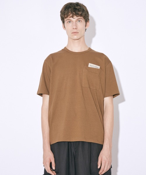 beautiful people（ビューティフルピープル）の「raffy premium jersey big QOLtag T-shirt（Tシャツ/カットソー・レディース・ベージュ/モカ/ブラック/オフホワイト・MEDIUM/X-LARGE/XX-LARGE）」の3枚目の写真