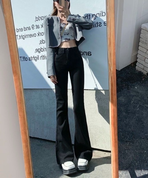 SHEPP(シープ)の「スタイルアップ ストレッチ ブーツカット フレア ハイウエスト デニムパンツ(デニムパンツ・レディース・グレー/ブラック・S/M/L)」の19枚目の写真
