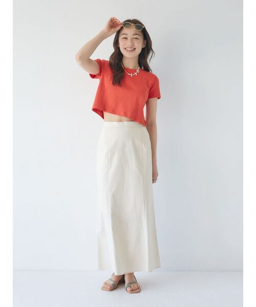 Ungrid(アングリッド)の「フィットショートTee(Tシャツ/カットソー・レディース・ブラック/レッド/オフホワイト・FREE)」の10枚目の写真