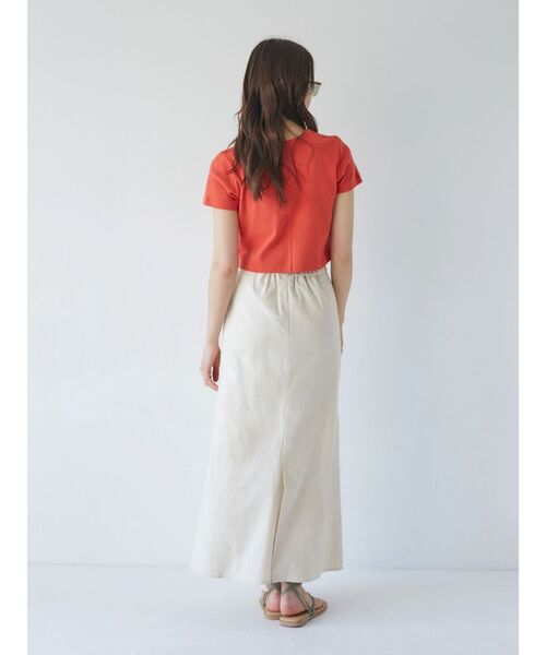 Ungrid(アングリッド)の「フィットショートTee(Tシャツ/カットソー・レディース・ブラック/レッド/オフホワイト・FREE)」の12枚目の写真