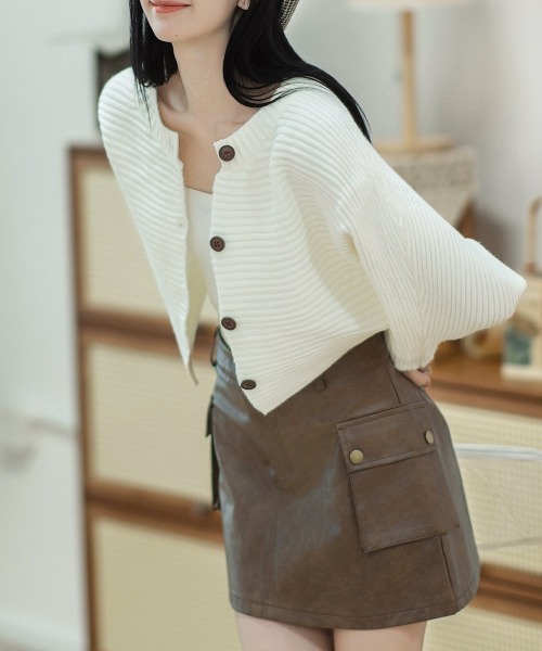 Miniministore(ミニミニストア)の「ドルマンニットトップス ショート丈ニット(ニット/セーター・レディース・ホワイト/ブラウン/ベージュ/グリーン/ブラック/グレー・FREE)」の14枚目の写真