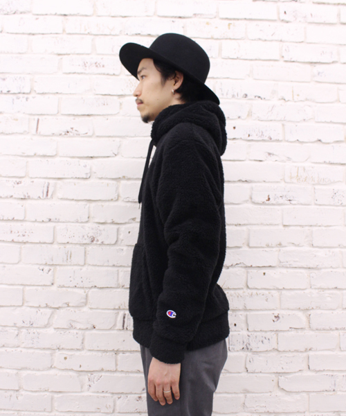 Champion（チャンピオン）の「【Ciaopanic】×【Champion/チャンピオン】　別注シェルパフリースパーカー（パーカー・メンズ・ネイビー/キャメル/ブラック/グレー・LARGE/MEDIUM/SMALL）」の12枚目の写真