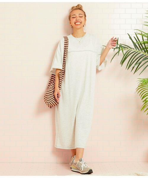 anap mimpi（アナップミンピ）の「ガーゼ裏毛 バック切替 5分袖 スウェット ワンピース（ワンピース・レディース・キナリ/ネイビー・FREE）」の4枚目の写真