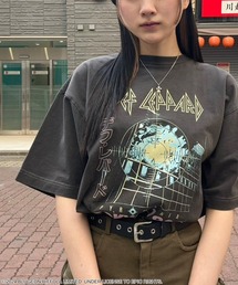 kiss」に該当するレディースのTシャツ/カットソー（ミドル丈